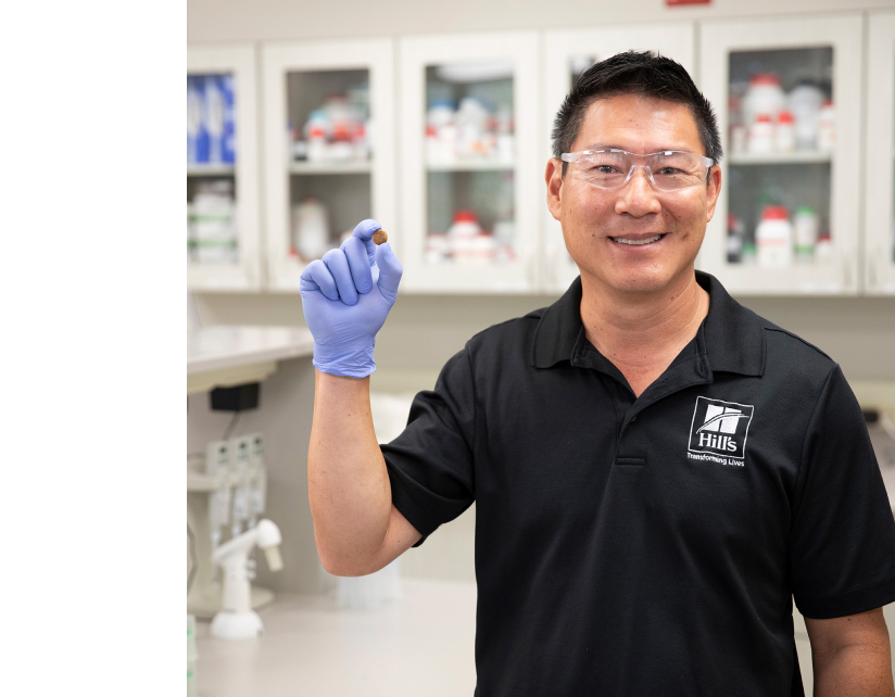 Employé du centre Hill's Pet Nutrition